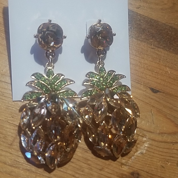 Betsey Johnson pineapple gem earrings - Picture 5 of 7